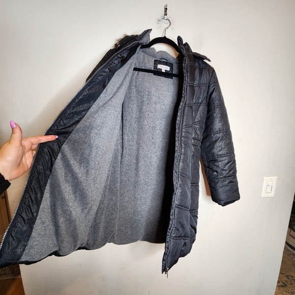 Calvin Klein black shimmer long puffer coat. Kids size Large (12/14). - Picture 10 of 15